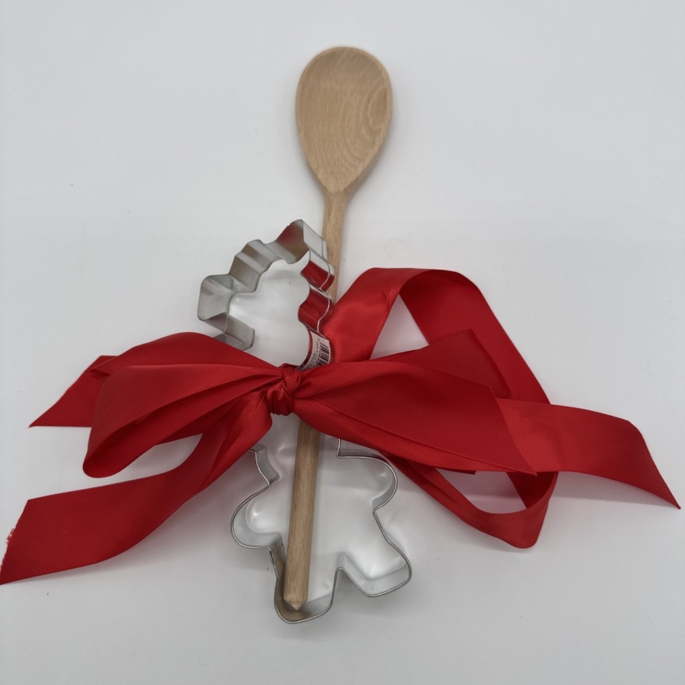 Wilton Train locomotive And Bear shape Cookie Cutters With‎ Spoon New Set
